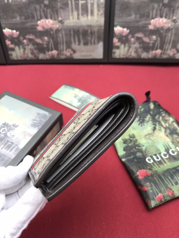 GUCCI グッチ 短財布 二つ折り短財布 138042-1人気秋冬新作