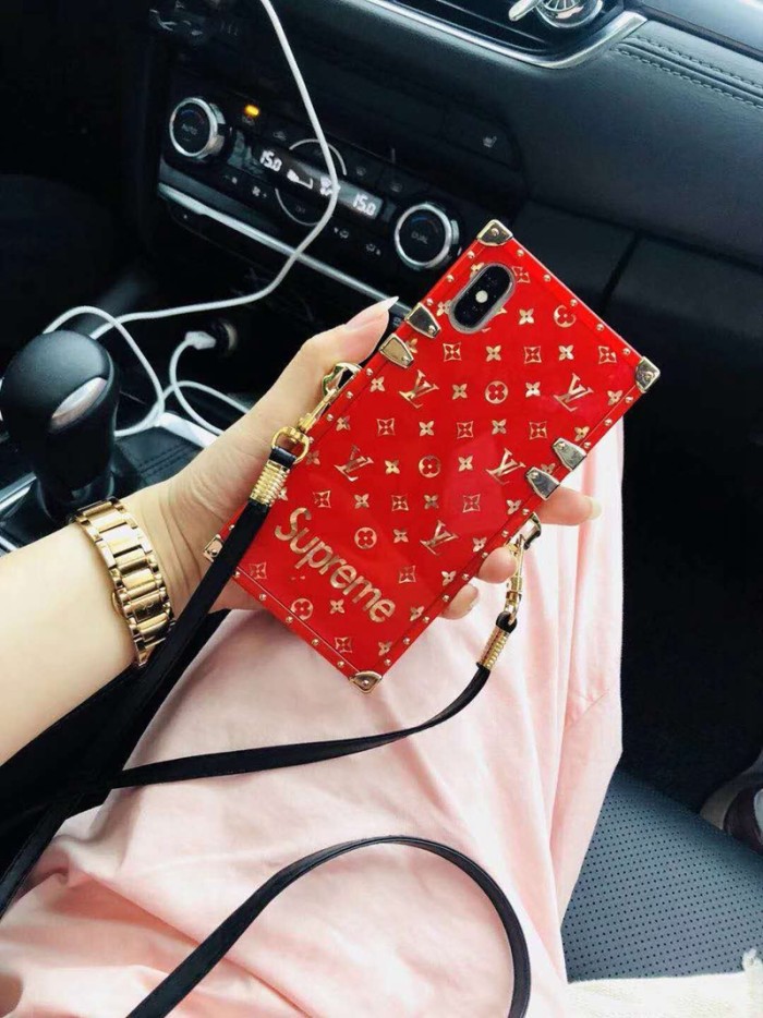 シュプリームxルイヴィトンコラボ iphone 9/xs plusケース 人気潮流 ブランド supreme アイフォン x plus/8 カバー ストラップ付け レデイース向け