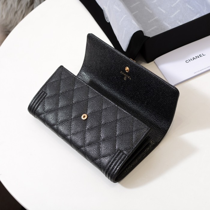 人気商品激安 CHANEL(シャネル) 長財布 三つ折り財布 9015-317