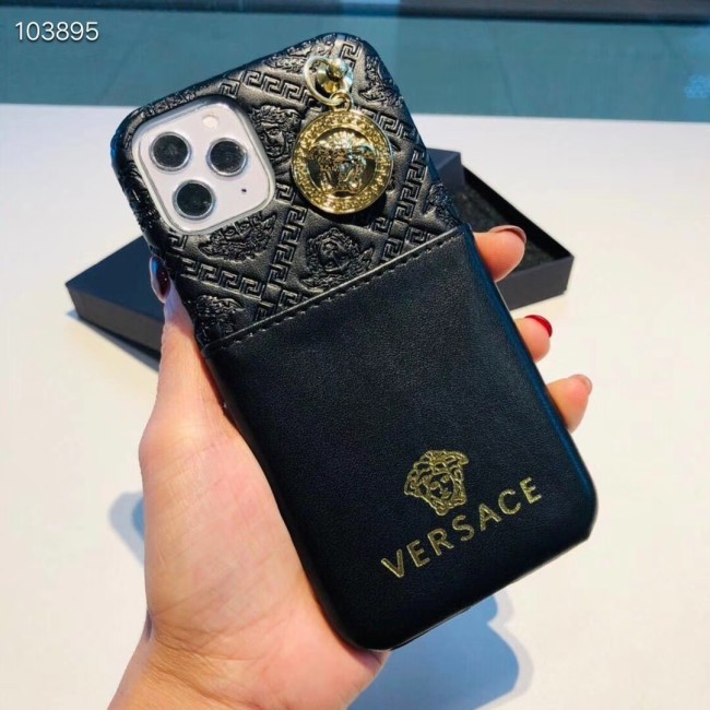 新作ヴェルサーチ(Versace)iphone11/11pro/11pro maxケース革製 芸能人愛用 激安販売