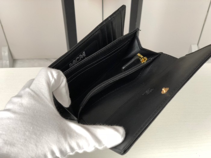人気商品激安 エムシーエム 短財布 三つ折り財布 8033-MC494