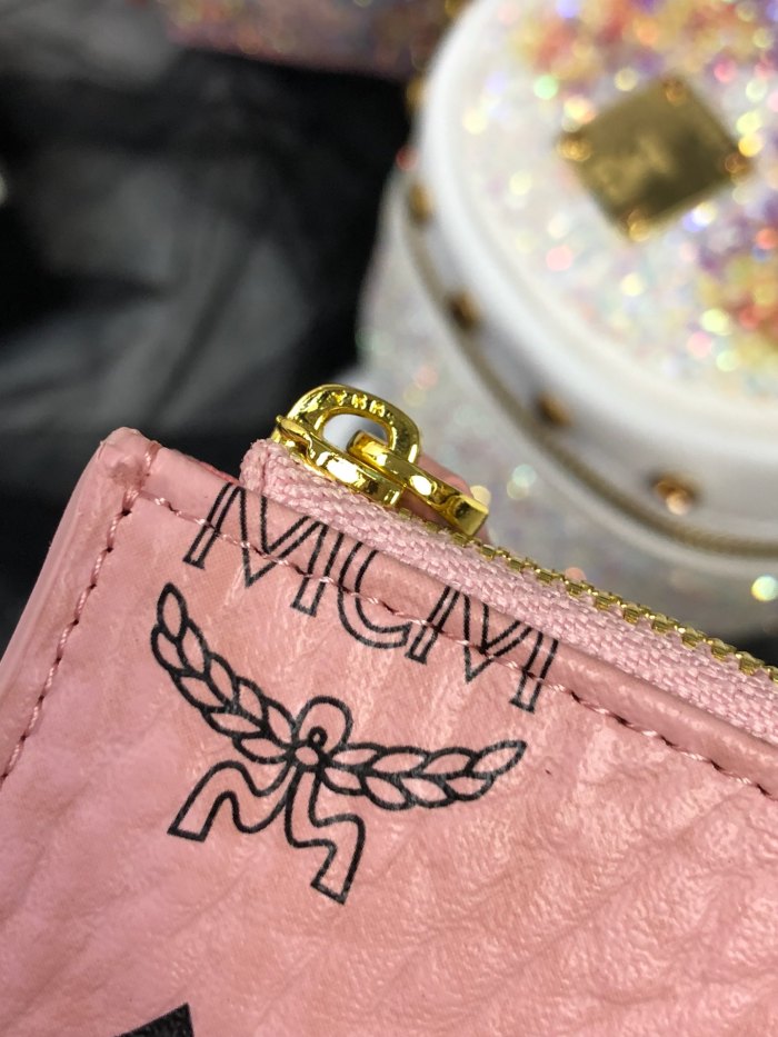 人気商品激安 エムシーエム 短財布 三つ折り財布 8096-MC479