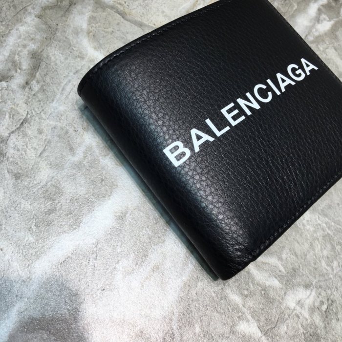 Balenciaga バレンシアガ 大人気 短財布 二つ折り財布 XD-2001P-BA086B