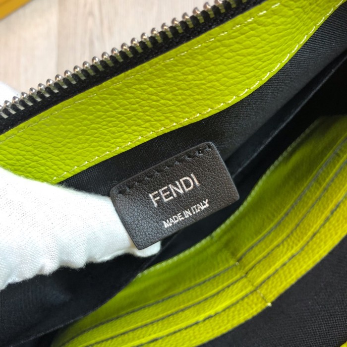 特N品 FENDI/フェンディ 財布 セカンドバッグ XD19P340-FD16