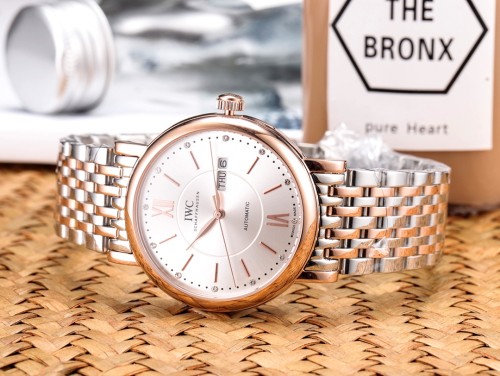 IWC(アイダブリューシー) 腕時計 自動巻き 43mm メンズ IWC-TSH400-048