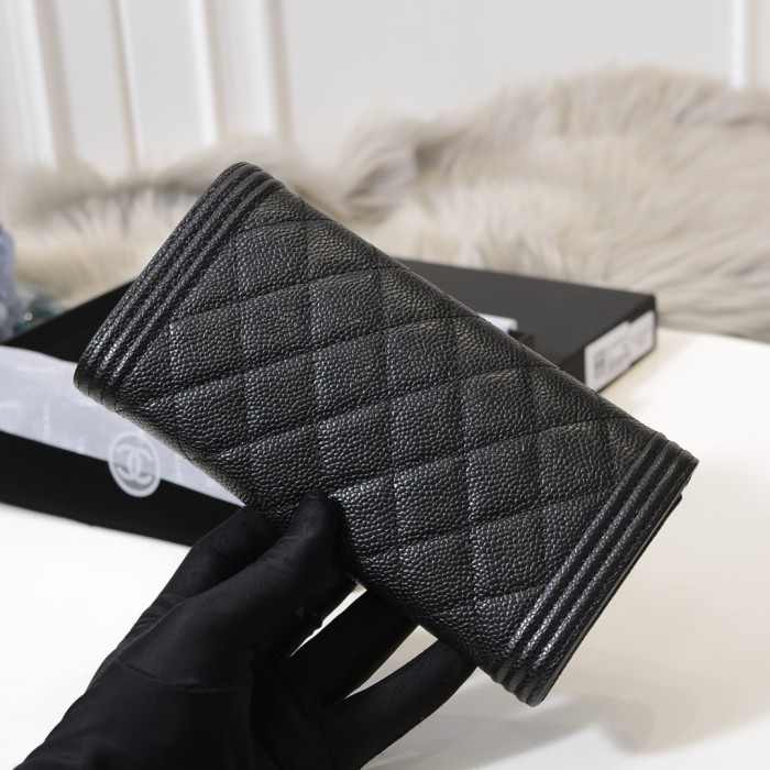 人気商品激安 CHANEL(シャネル) 長財布 三つ折り財布 9015-317