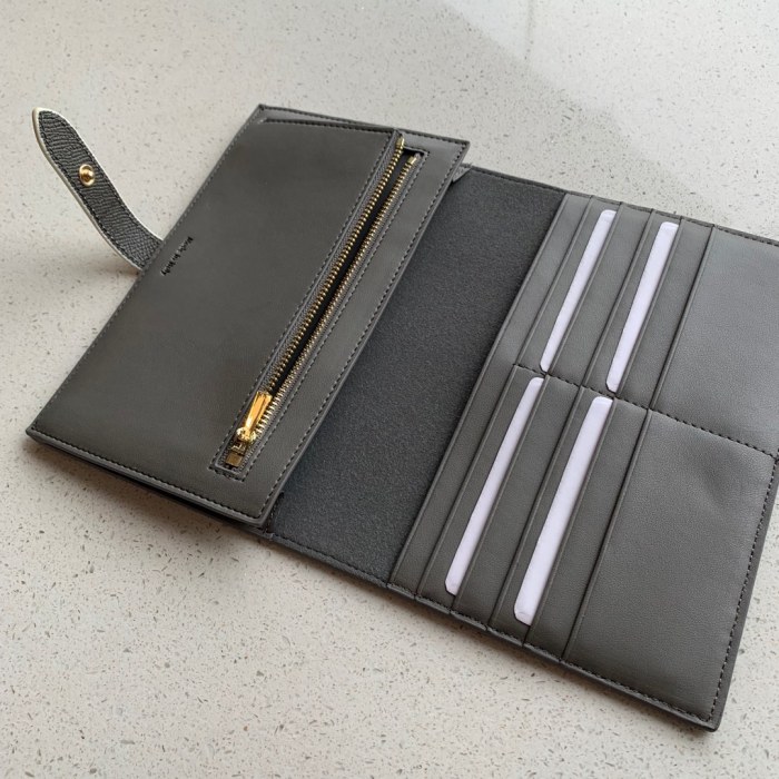セリーヌ(CELINE）19SS 大号 長財布 カードケース 31AN-CL106