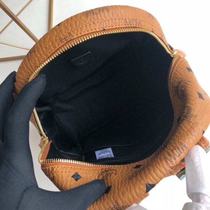 19SS エムシーエム 小号サイズ 後背包 リュック 88024-1-MC460