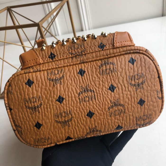 19SS エムシーエム 中号サイズ 後背包 リュック 88023-1-MC455