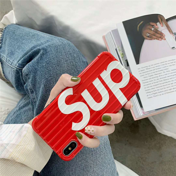 シュプリーム supreme iphone xs ケース アイフォンxr/xsMax カバー ブランド箱デザイン 3D手触り iphone x/8/7plus カバー 潮流 個性 芸能人愛用