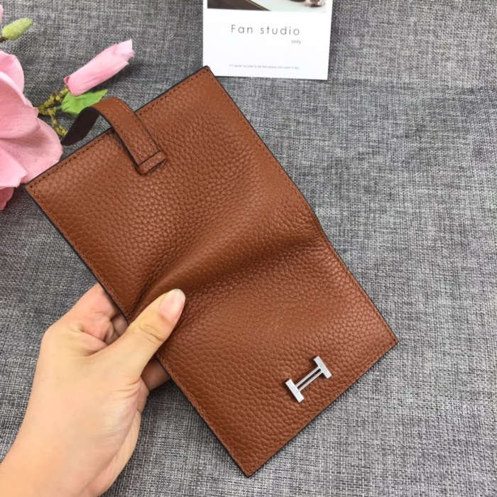 HERMES エルメス 牛革 TOGO 二つ折り財布 DZ2001P180-5120-02