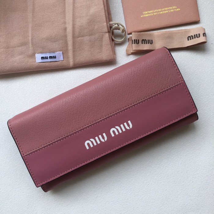 MIUMIU ミュウミュウ 新作 長財布 二つ折り財布 BLL-2001P150-5MH019