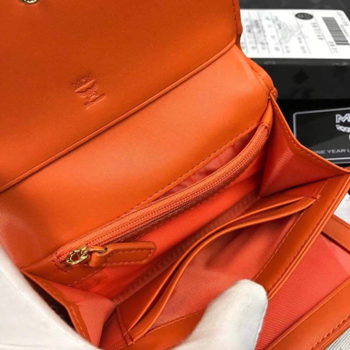 人気商品激安 エムシーエム 短財布 三つ折り財布 8086-MC520
