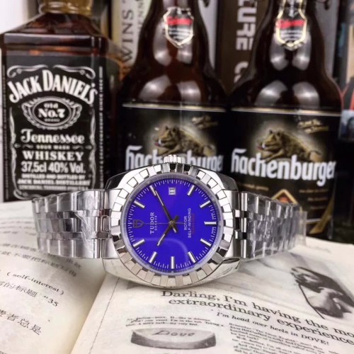 チュードル（TUDOR ）メンズ 時計 腕時計 40mm 自動巻き TUD-WD420-12