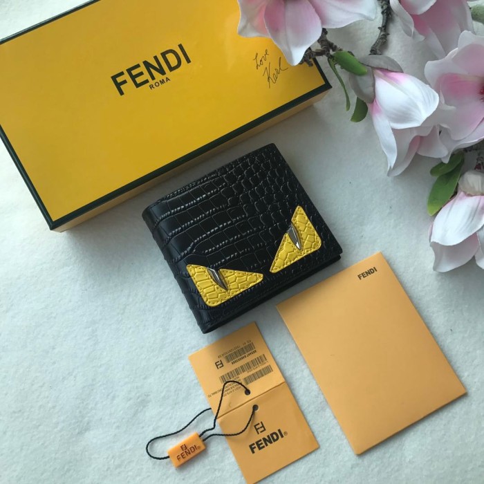 新作 FENDI/フェンディ メンズ 二つ折り短財布 FE19P110-FD06