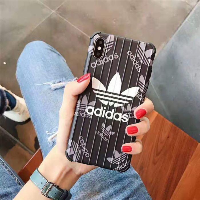 adidas iphone xr/xs maxケースブランドアディダス iphone 11/XI/11 MAXケース運動風 iphone x/8/7 plusケース オシャレトランク保護 耐衝撃