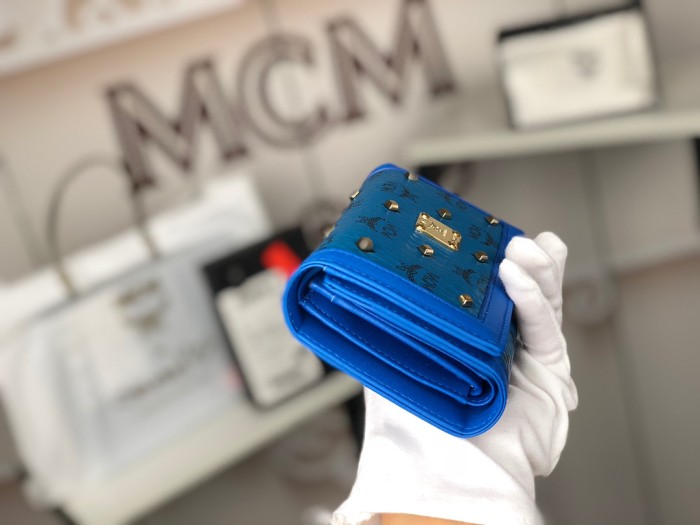 人気商品激安 エムシーエム 短財布 三つ折り財布 8033-MC497