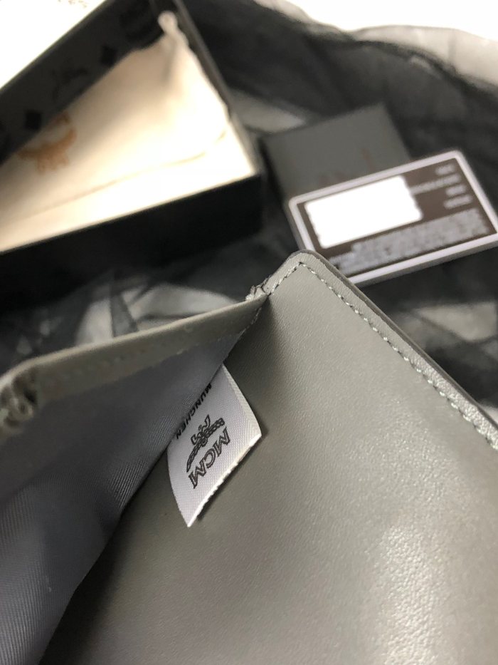 エムシーエム 人気商品激安 パスポートケース 8023-MC522