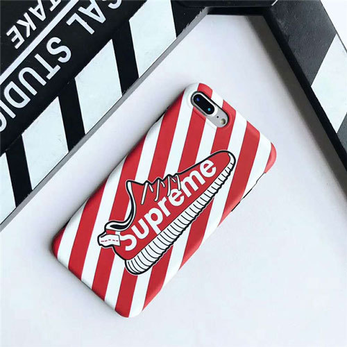 シュプリーム iphone xr/xs maxケース 個性 ブランド supreme アイフォン x/xs カバー 人気 iphone xr/8プラスケース ペア向け