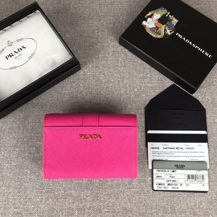 特N品通販 PRADA/プラダ 短財布 三つ折り財布 1MH840-PA385