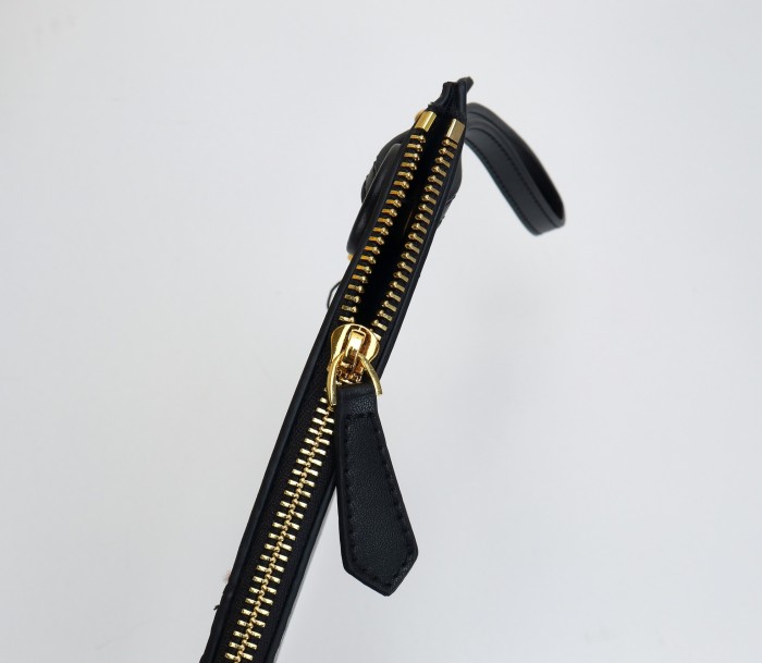 秋冬 FENDI/フェンディ 財布 セカンドバッグ WX19P190-5505-3