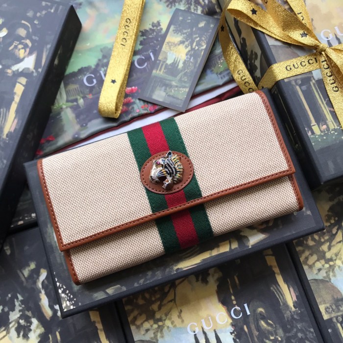 超高品質 GUCCI グッチ 長財布 Wホック二つ折り財布 573789-4
