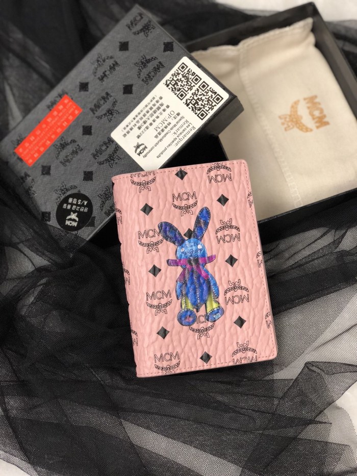 エムシーエム 人気商品激安 パスポートケース 8023-MC523
