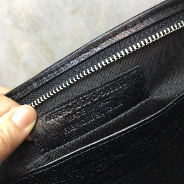 上品 バレンシアガ ☆大人気定番商品☆ セカンドバッグ XD-2001P550-443092-1