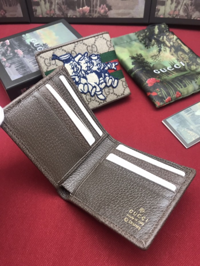 GUCCI グッチ 短財布 二つ折り短財布 557702-1 人気秋冬新作
