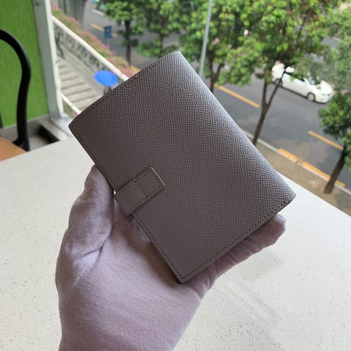 セリーヌ(CELINE）人気 小号 短財布 カードケース 28LB-CL122