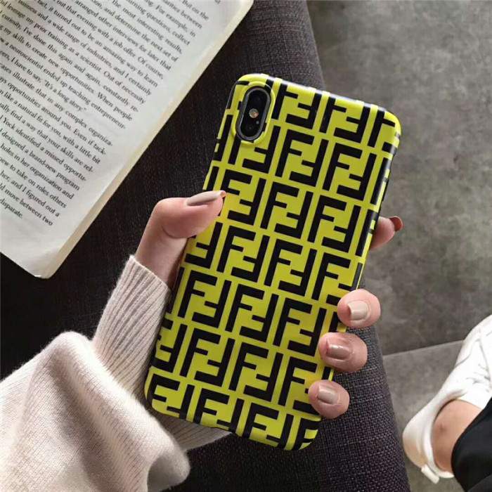 フェンデイ Fendi iphone xs/xr/xs maxカバー 超軽量 アイフォン テンアール ケース オシャレ iphone x/7/8Plusケース アイフォン10カバー 男女兼用 可愛い