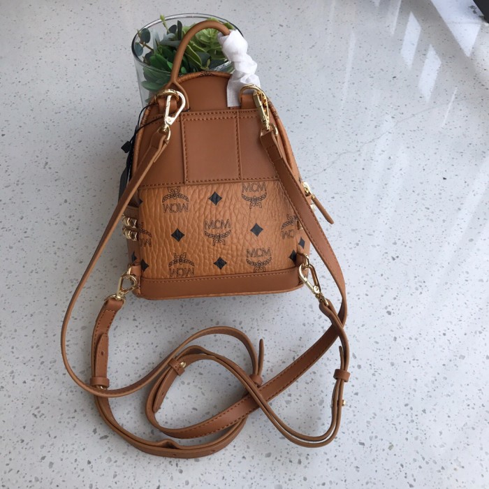 MCM(エムシーエム) 超高品質 後背包 リュック MK19P-MC427