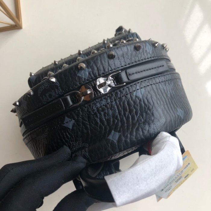 19SS エムシーエム 中号サイズ 後背包 リュック 88023-1-MC453