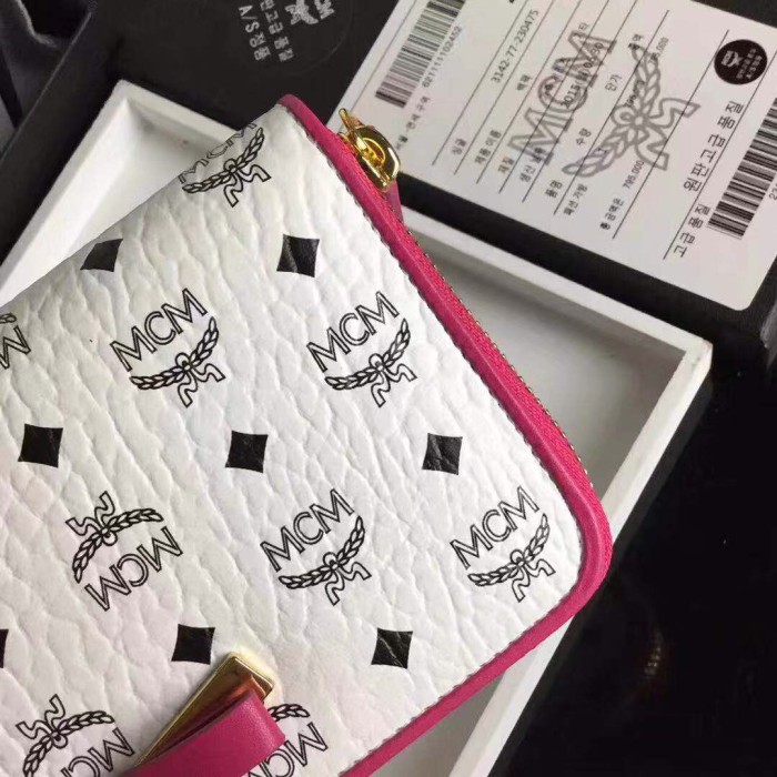 エムシーエム 超人気 ラウンドファスナー式財布 8084-MC518