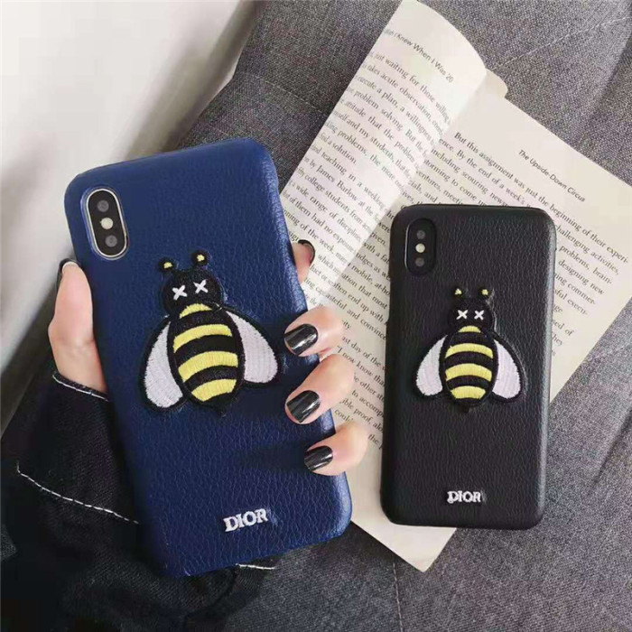 Dior ディオールiphone xr/xs maxケースレディース向けiphone XI/11/Xケース可愛い刺繍ミツバチ アイフォン 8/7plusケース人気お洒落