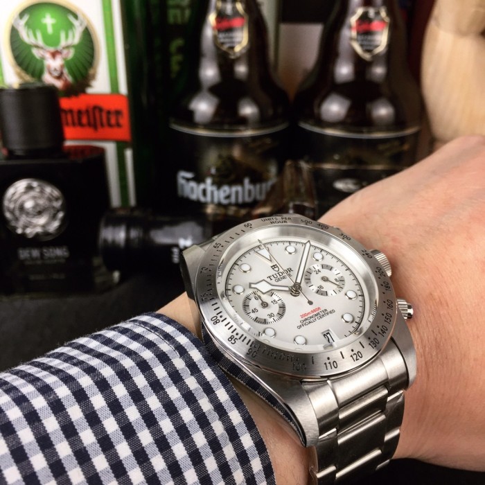 チュードル（TUDOR ）メンズ 時計 42mm 激安販売 腕時計 TUD-TSH380-22
