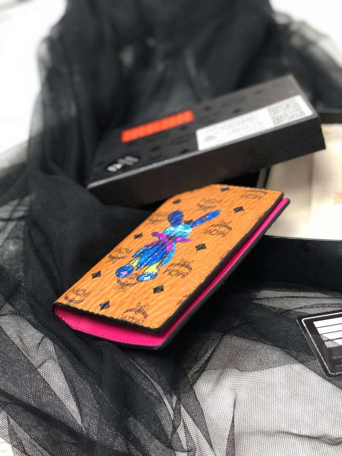 エムシーエム 人気商品激安 パスポートケース 8023-MC521