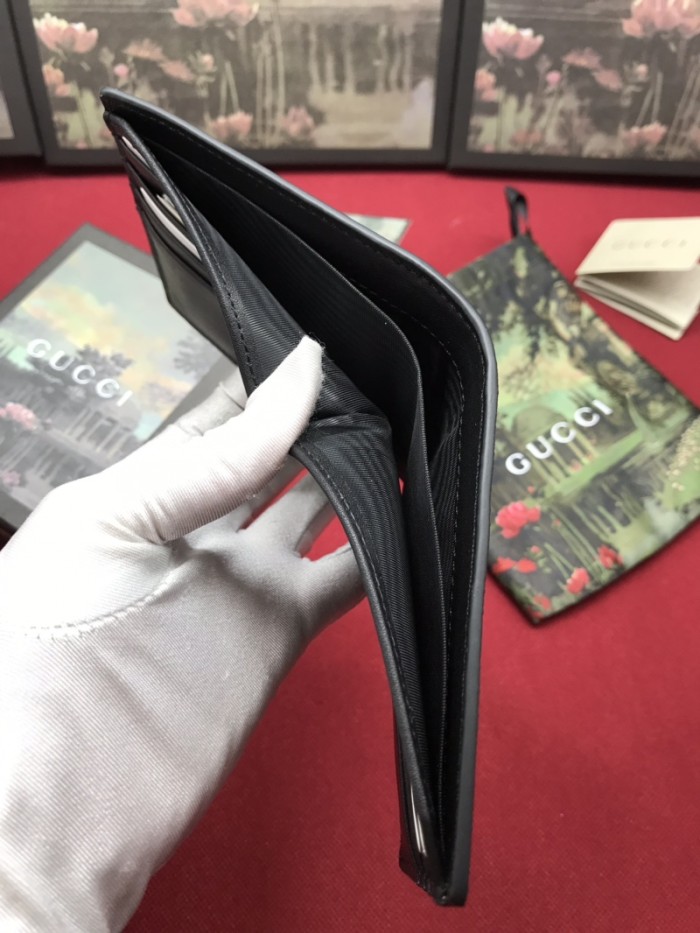 GUCCI グッチ 短財布 二つ折り財布 名刺入れ 408827-2 新作