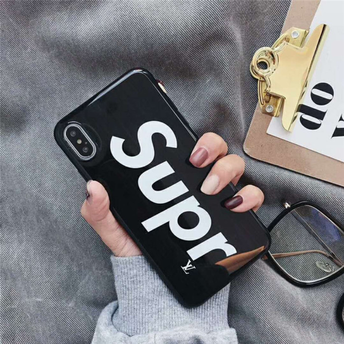 シュプリーム ルイヴィトンコラボ iphone xr/xsケース シンプル風 supreme iphone x/xs/xs maxカバールイヴィトンアイフォン7/8plusケース 人気ジャケット