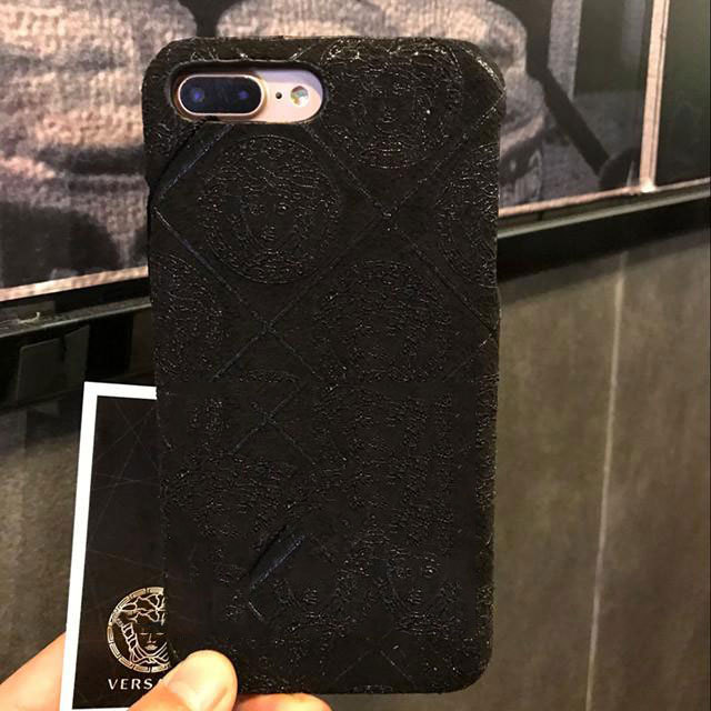 ヴェルサーチ iphone7/7plusケース 女性向け シンプル風 アイフォン8カバー 人気 お洒落 彼女プレゼント 高品質