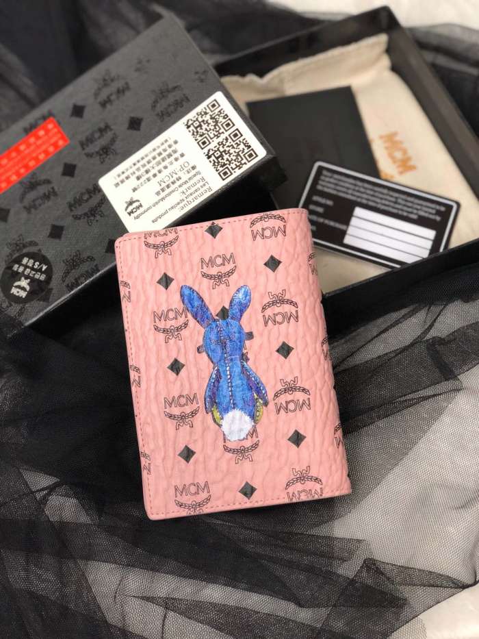 エムシーエム 人気商品激安 パスポートケース 8023-MC523