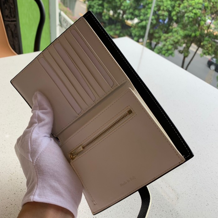 セリーヌ(CELINE）人気 小号 短財布 カードケース 0146-CL138