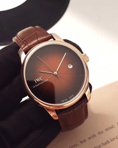 IWC(アイダブリューシー) 腕時計 自動巻き 40mm メンズ IWC-WD520-090