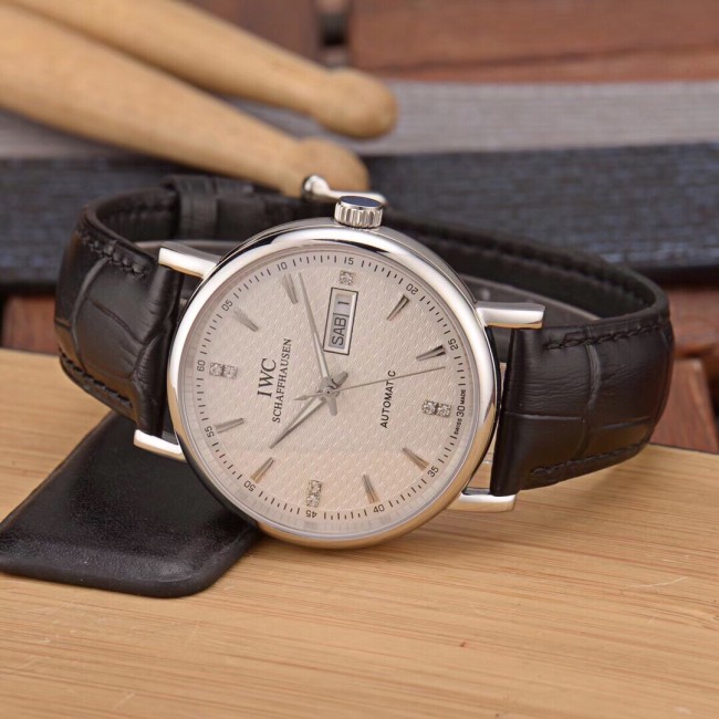 IWC(アイダブリューシー) 腕時計 40mm 自動巻き メンズ IWC-TSH340-51
