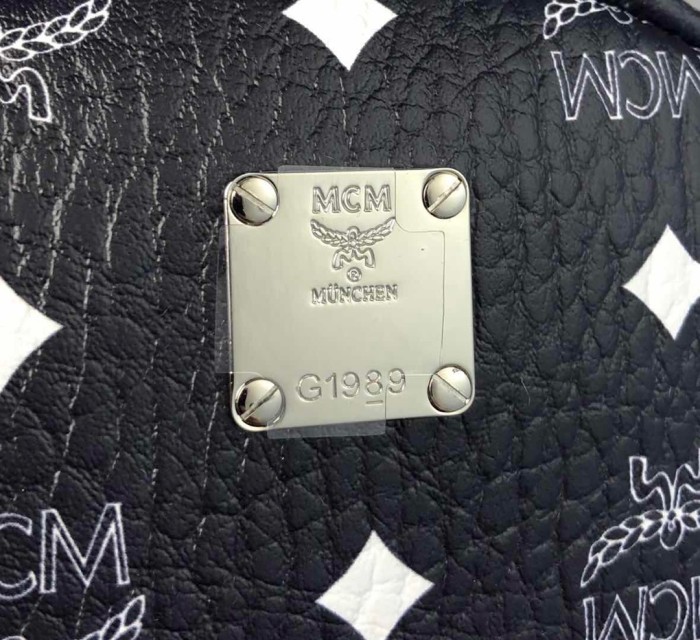 MCM(エムシーエム) 超高品質 後背包 リュック 5734-MC295