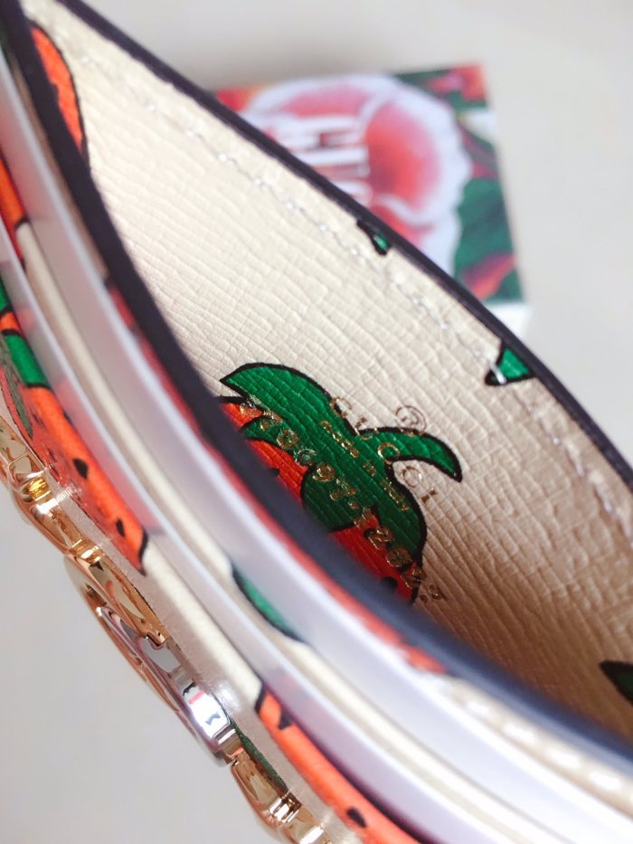19新作 GUCCI グッチ 財布 コインケース 名刺入れ 570679-5