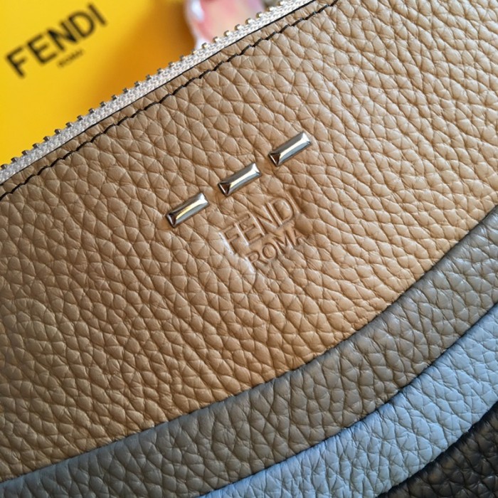 新作 FENDI/フェンディ メンズ セカンドバッグ FE19P170-FD05