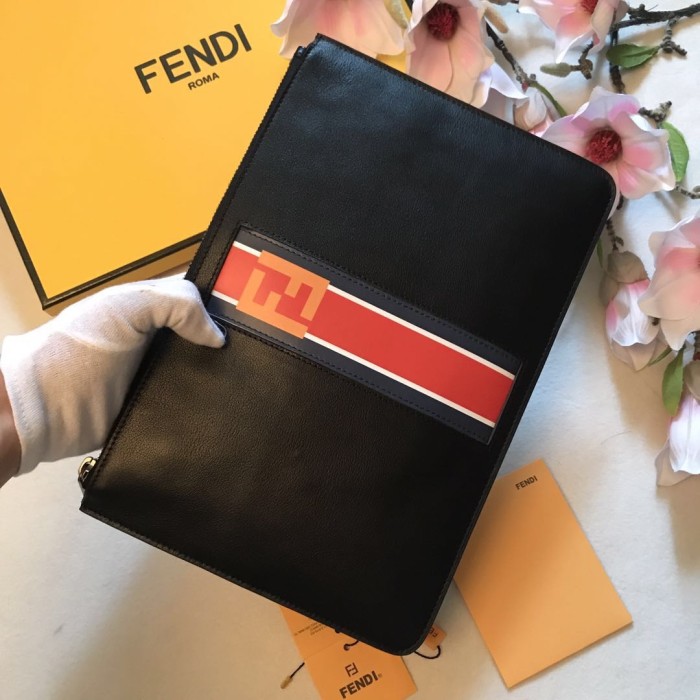 新作 FENDI/フェンディ セカンドバッグ ポーチ FE19P180-FD07