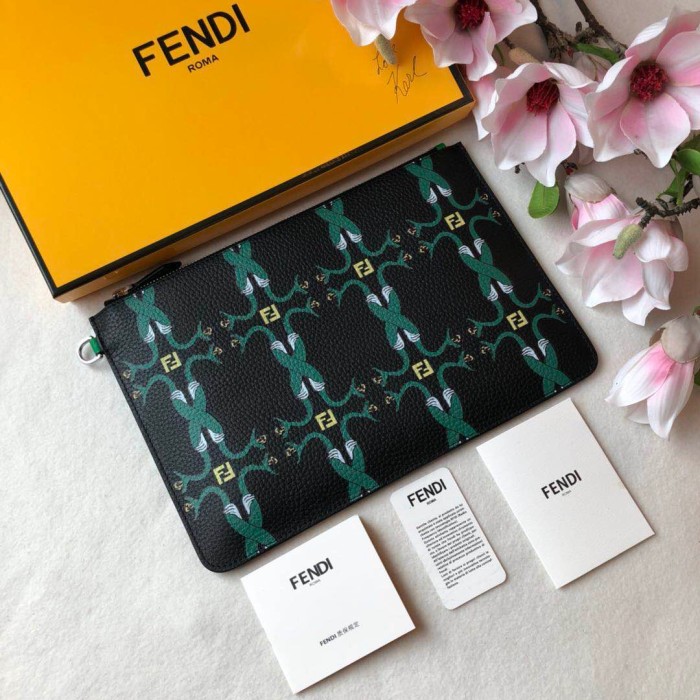 新作 FENDI/フェンディ セカンドバッグ ポーチ FE19P180-FD08
