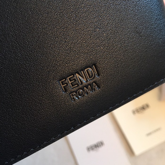 新作 FENDI/フェンディ メンズ 二つ折り短財布 FE19P120-FD09